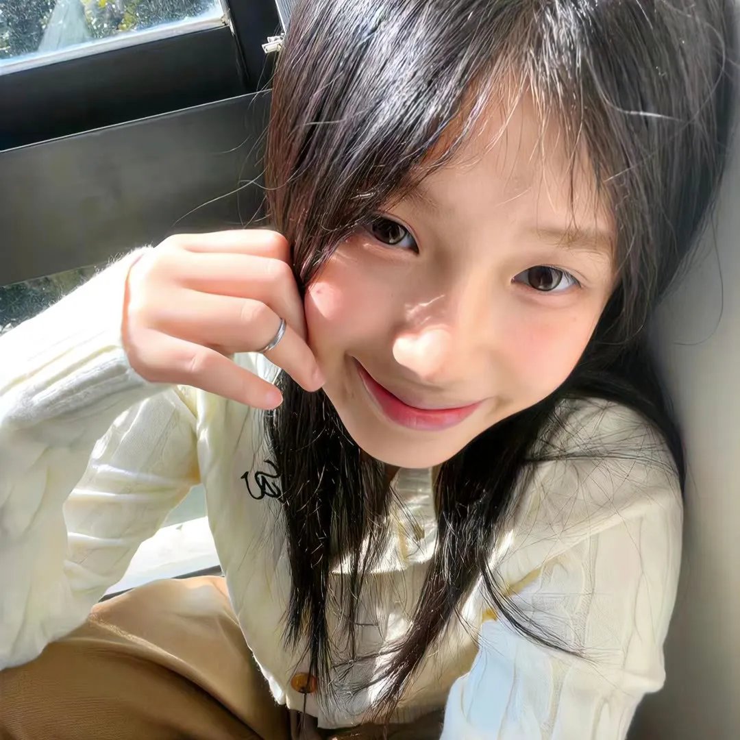 女孩舞步